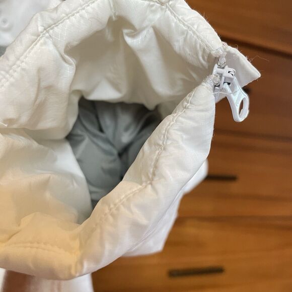 Puma Fomula 1 Scuderia Ferrari Down Jacket Medium White Puffer - Picture 8 of 9